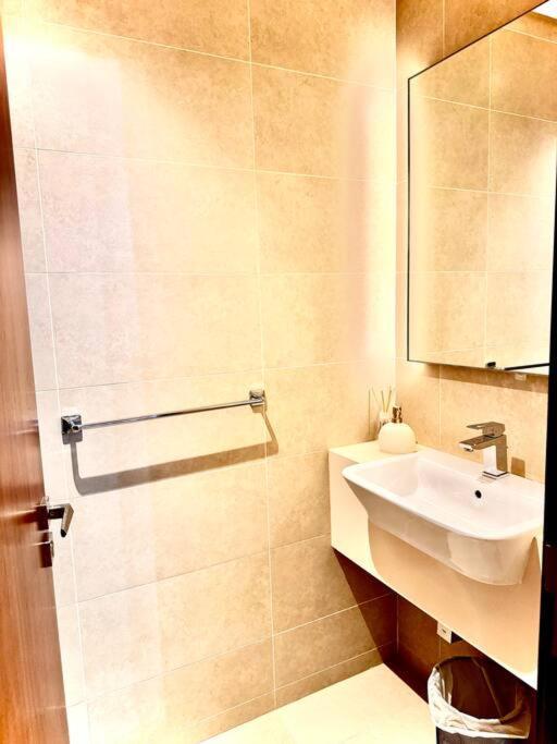 Appartement Marina Gate 1 Deluxe *